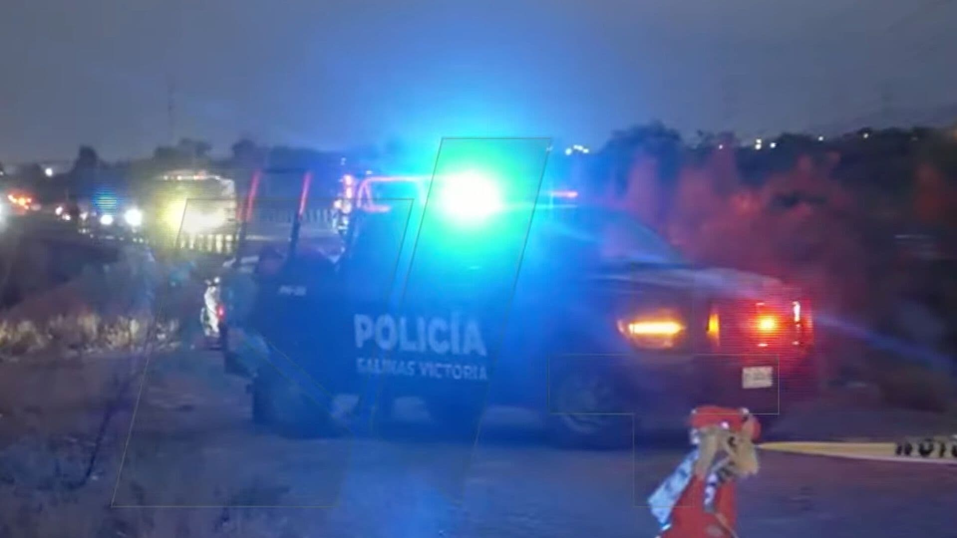 Localizan a Hombre Sin Vida Sobre Carretera a Colombia en Salinas Victoria, Nuevo León