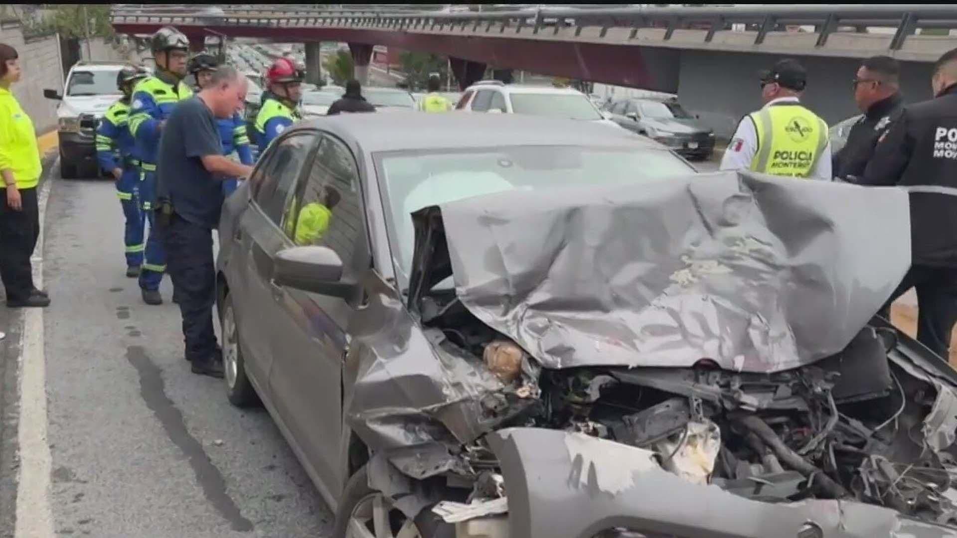 Obstruye Carril Choque de Ruta 308 con Carro en San Pedro