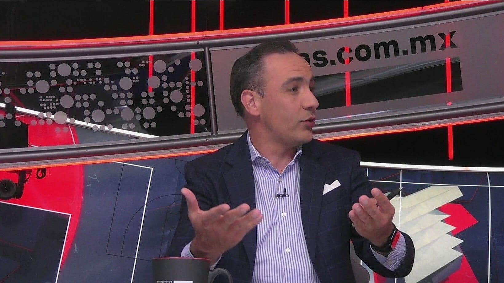 "Un Yankees vs. Dodgers le Ayuda a la MLB y al Beisbol", Afirma Alex de la Rosa