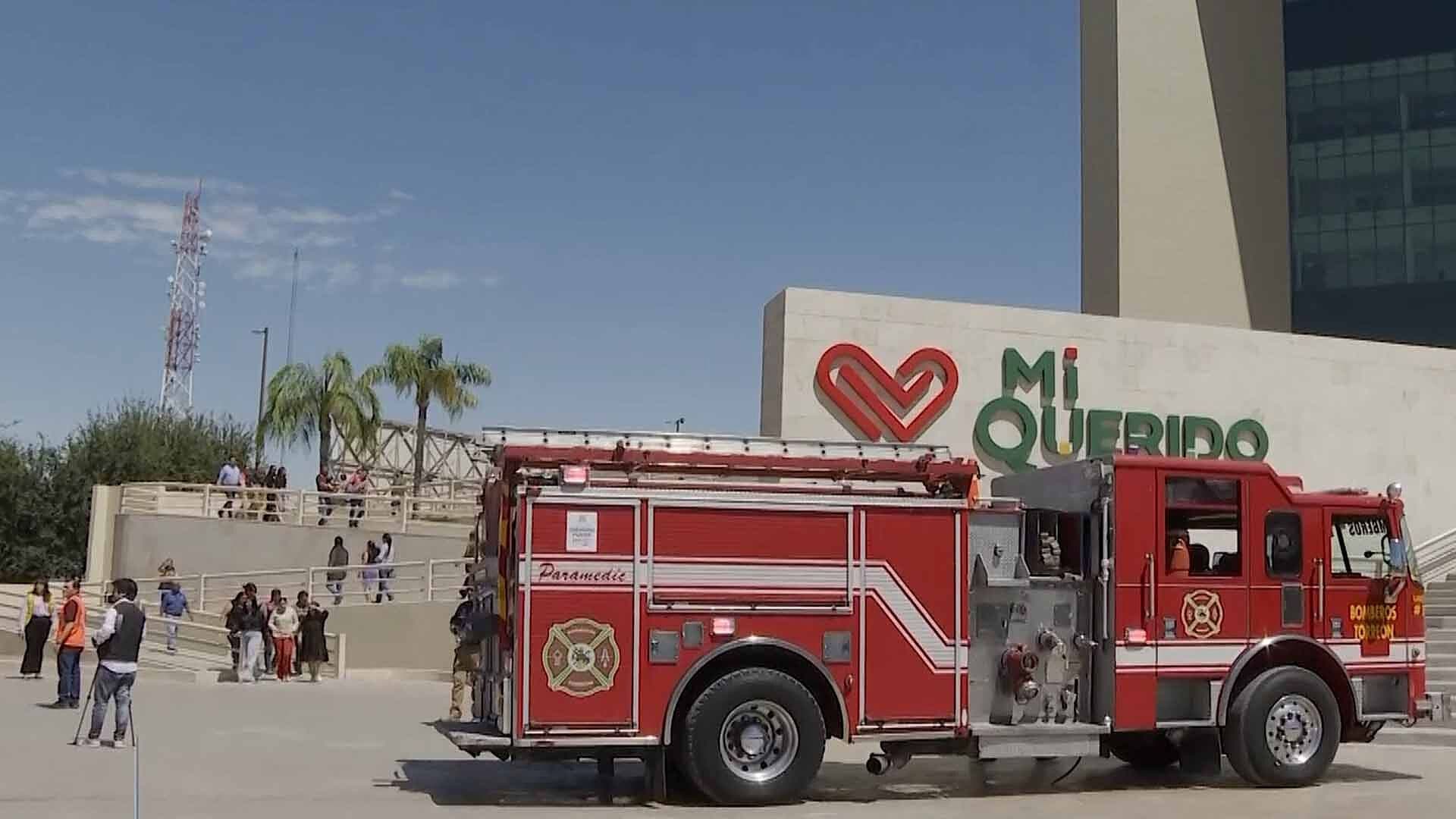 Evacuan a Más de 70 Personas en Presidencia de Torreón Durante Simulacro Nacional de Sismo