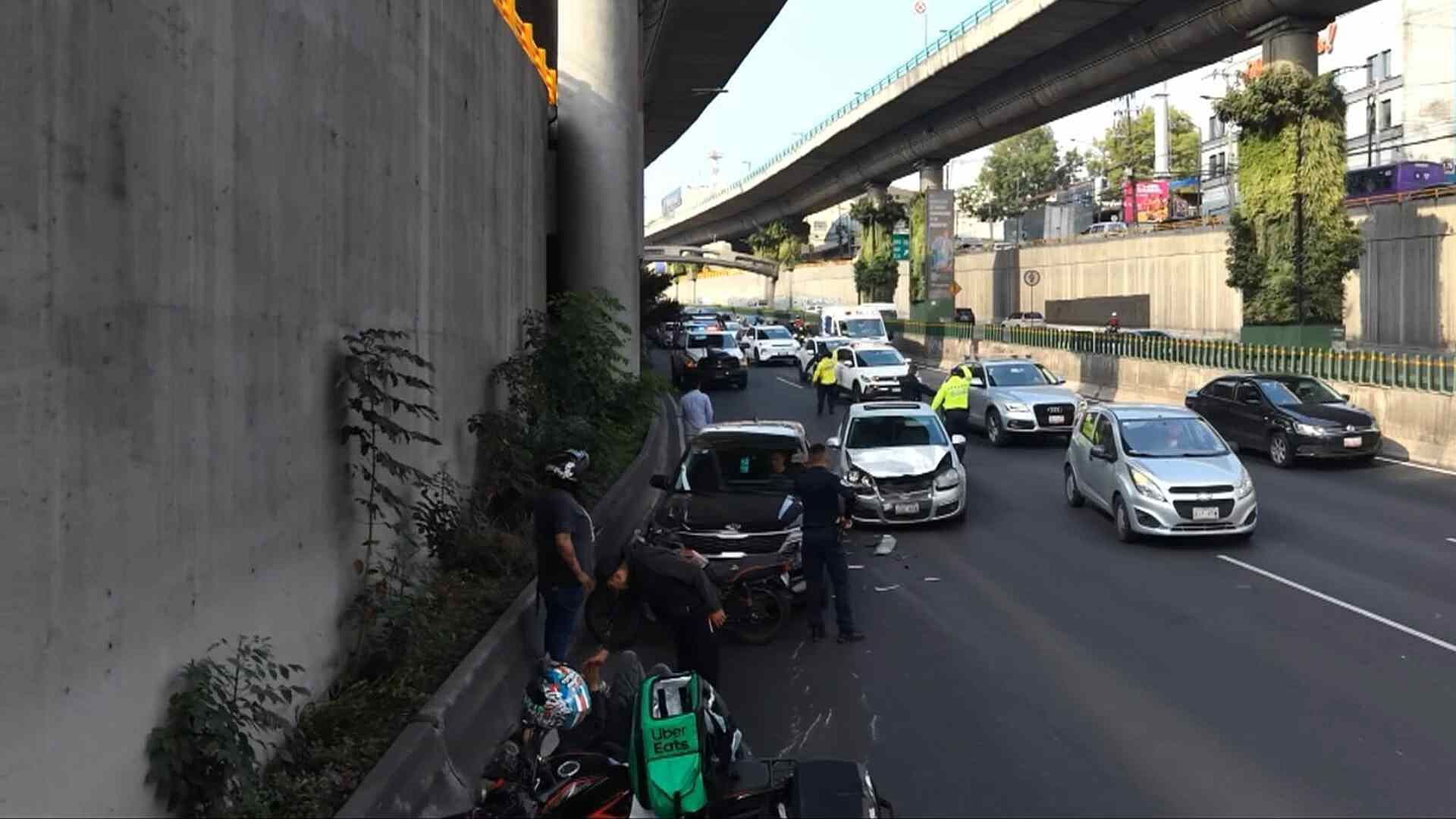 Choque Múltiple Deja un Lesionado en Periférico, CDMX