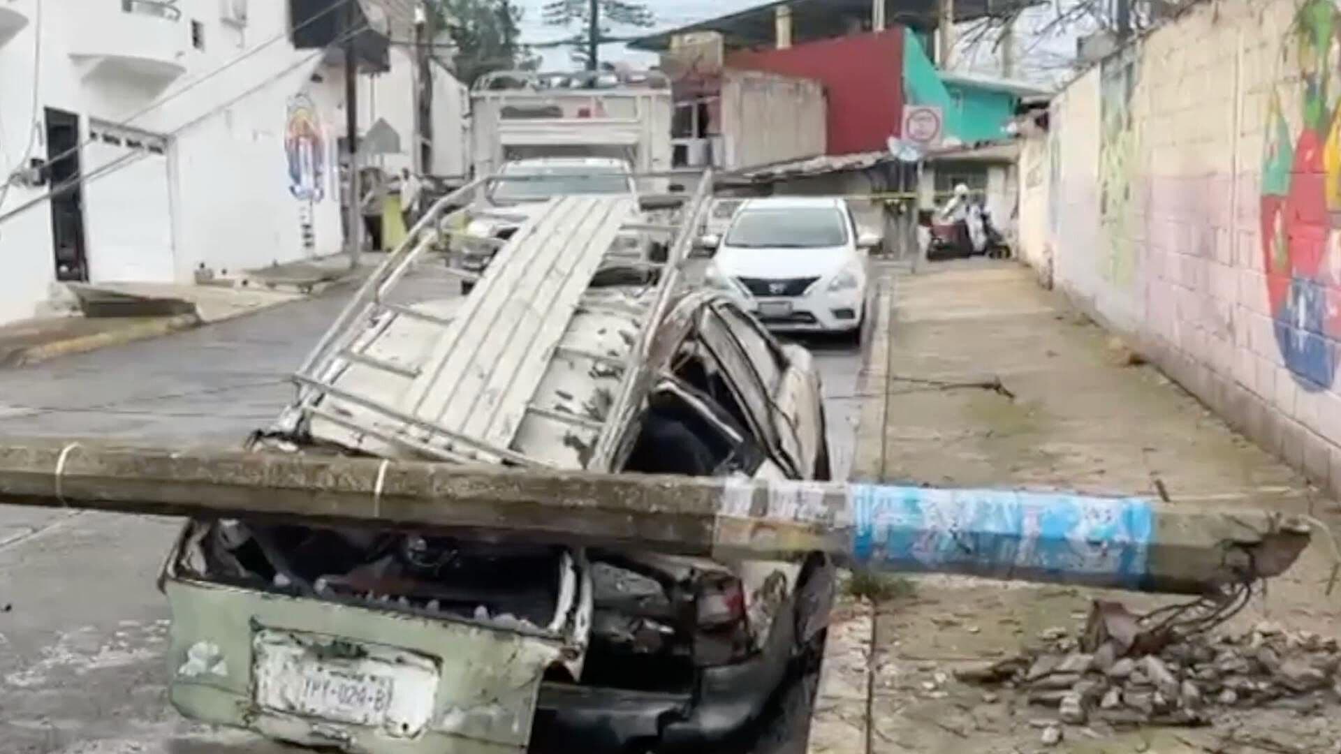 Adulto Mayor Resulta Afectado tras Tormenta en Xalapa Su Auto Fue Pérdida Total