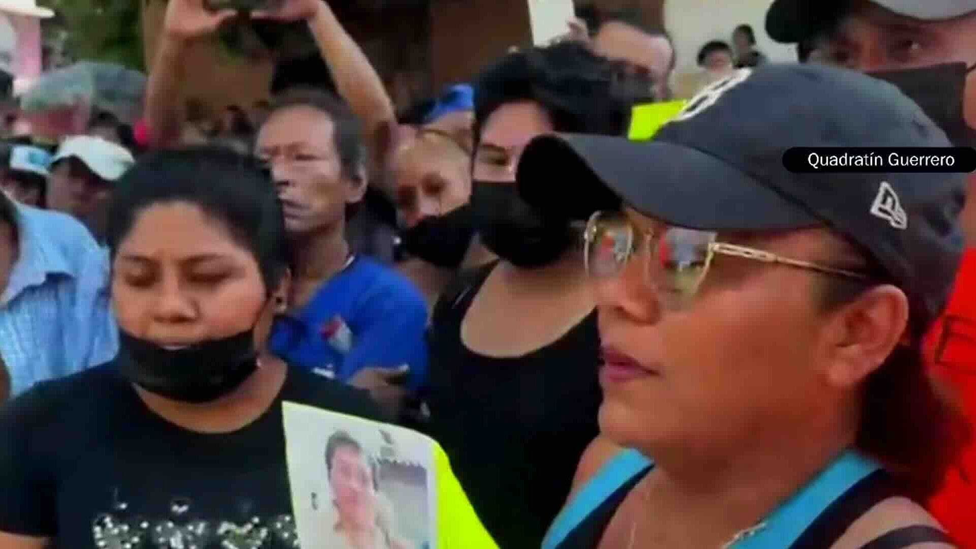 Comerciantes Protestaron en Fiscalía de Acapulco por Detención de Vendedora