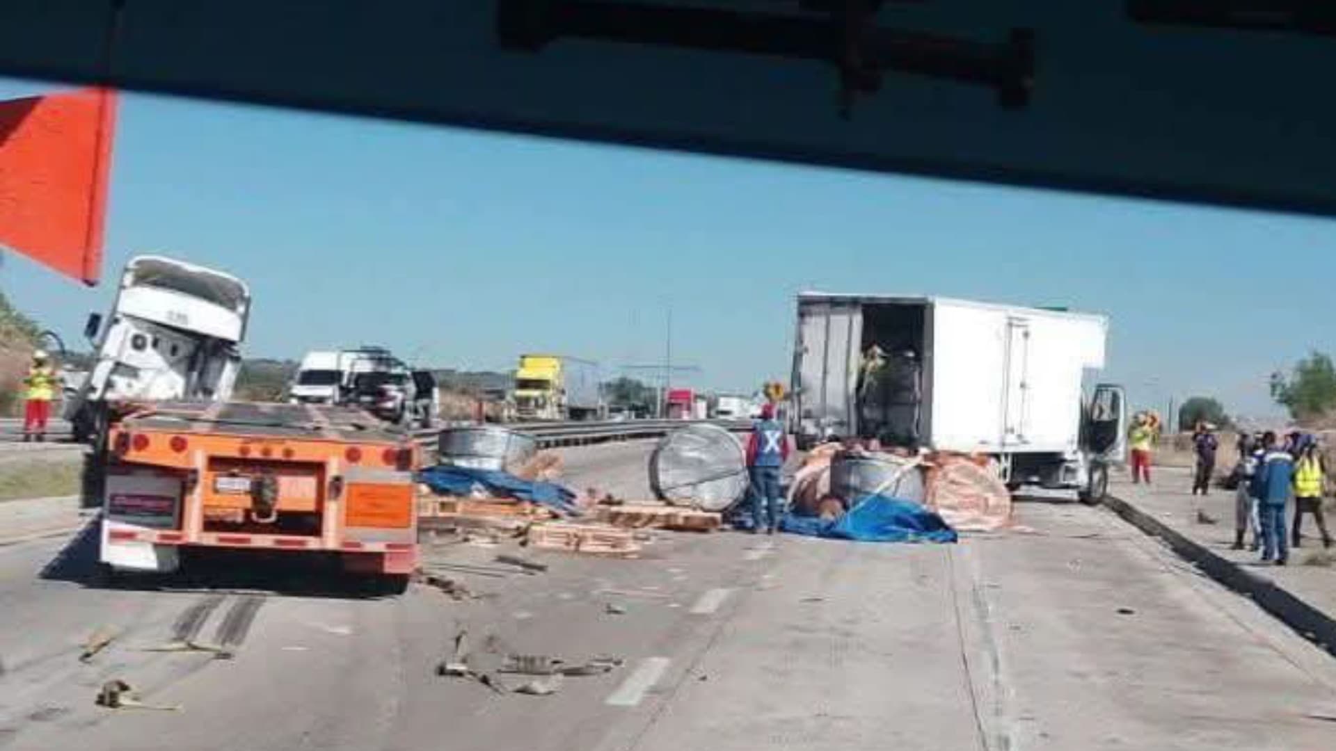 Cierre Total en Arco Norte por Accidente entre Tráiler y Camión; Esto Se Sabe