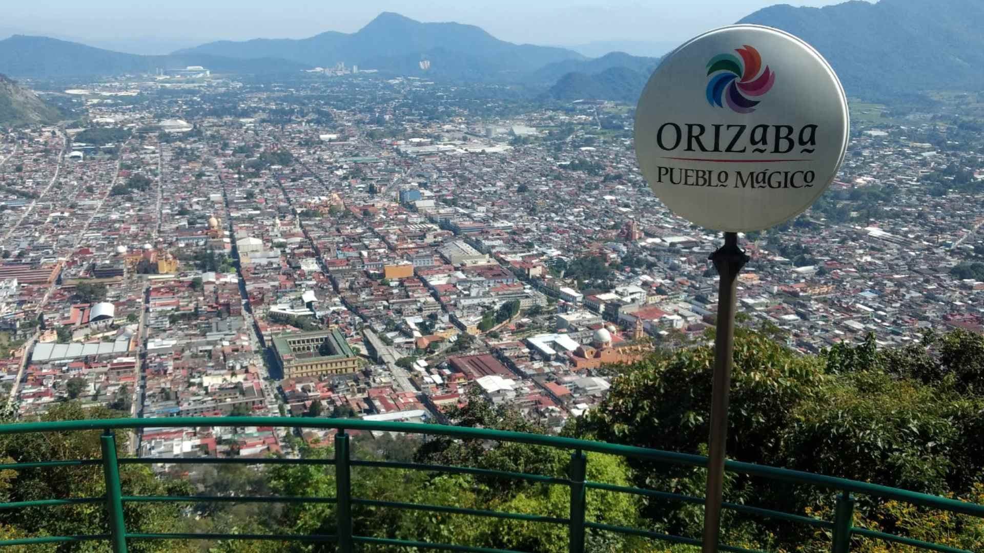 Turistas Quedan Resguardados en el Cerro del Borrego en Orizaba tras Fuerte Lluvia