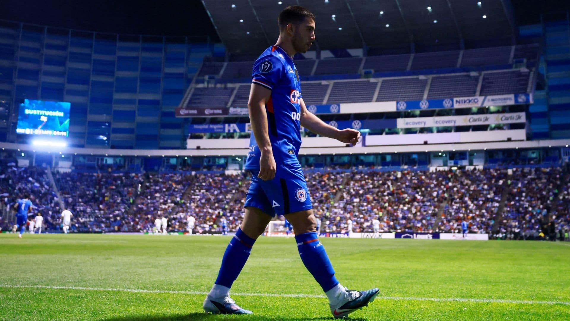 ¿Erik Lira Sale de Cruz Azul para Jugar en Europa? Esto Sabemos Sobre el Futuro del Jugador