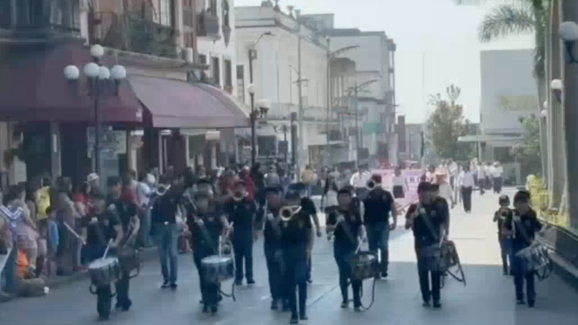 Realizan Desfile en Córdoba, Veracruz, en el Marco del Día del Trabajo