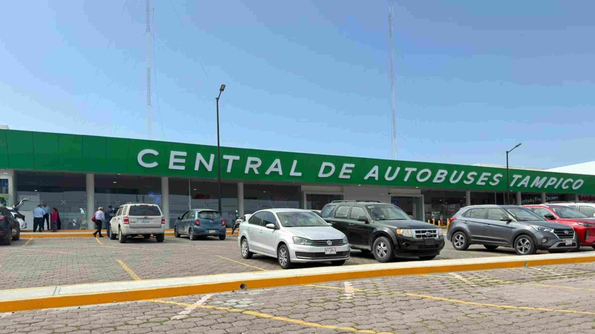 Central de Autobuses de Tampico Suspende Corridas por Bloqueos en Tamaulipas