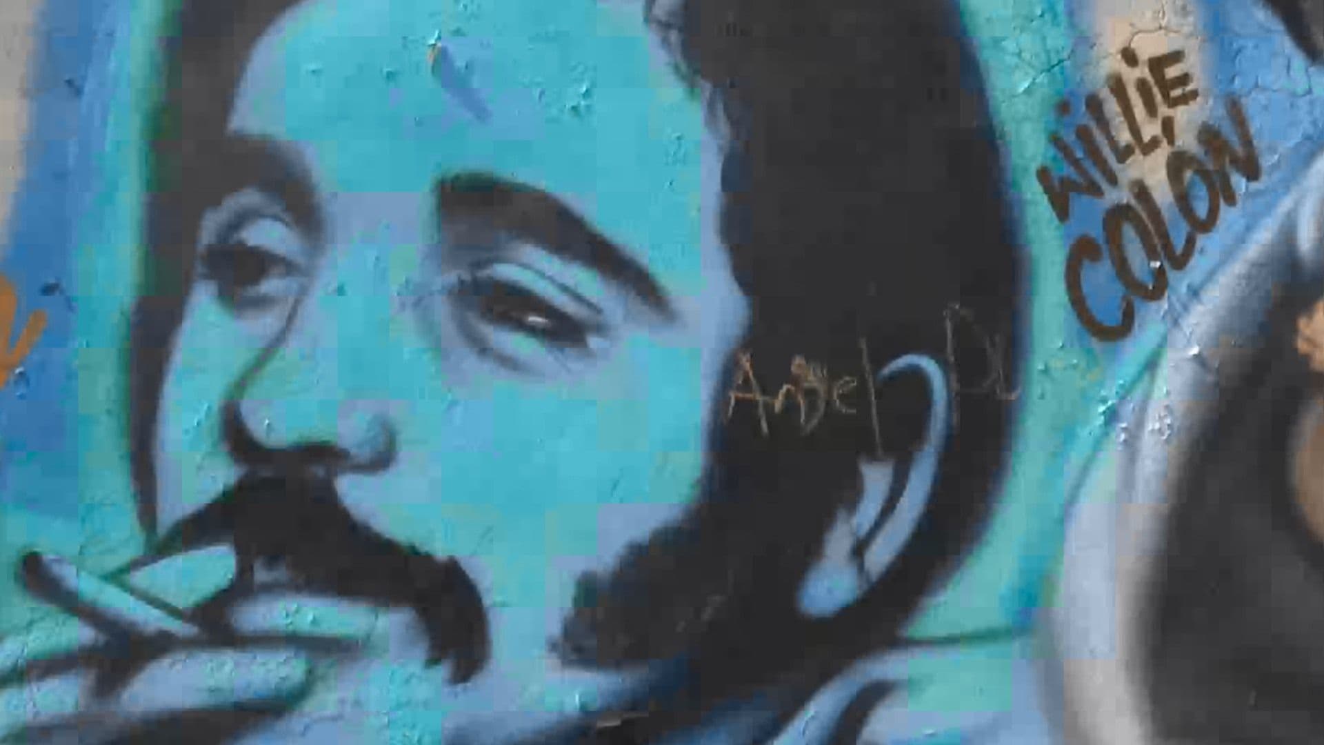 Mural en honor al salsero Willie Colón plasmado en el Barrio de la Huaca en Veracruz.