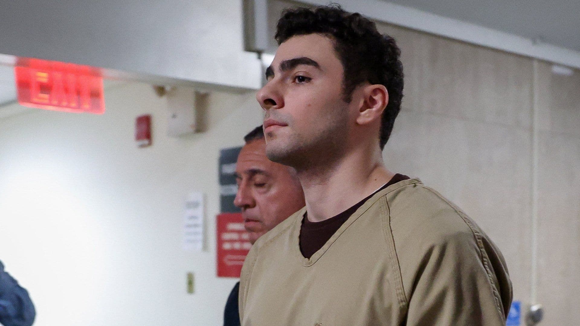 Luigi Mangione deja al salir de la Corte Suprema de Manhattan