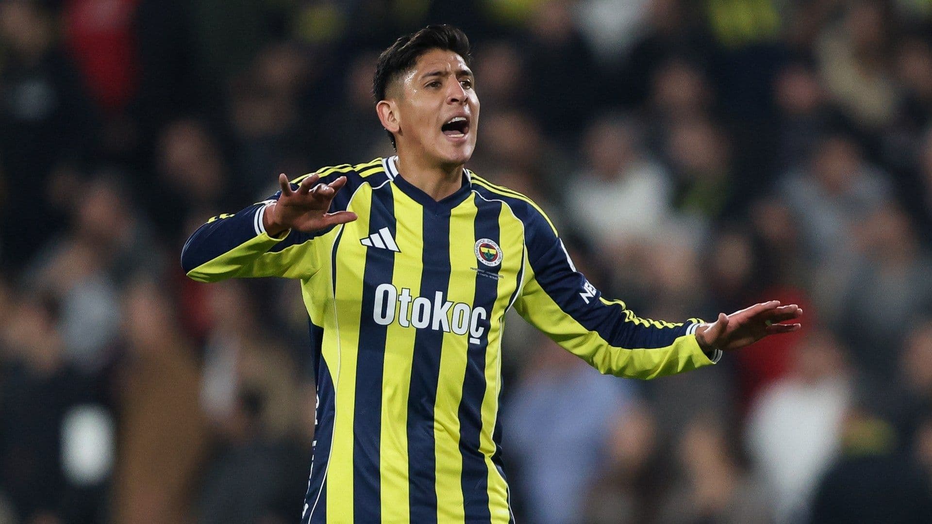 Edson Álvarez Gana su Primer Título en Turquía