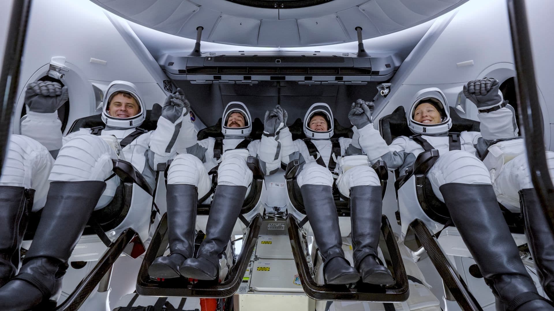 Lanzan con Éxito Misión Crew-12 a la EEI; Releva a Tripulación Que Retornó por Emergencia Médica