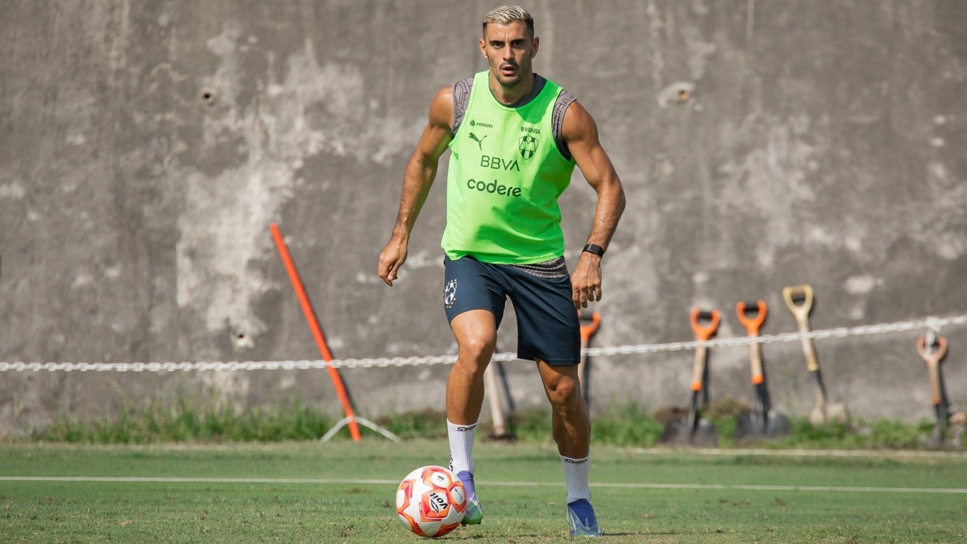 Germán Berterame, del Monterrey, puede jugar junto a Messi en el Inter Miami.