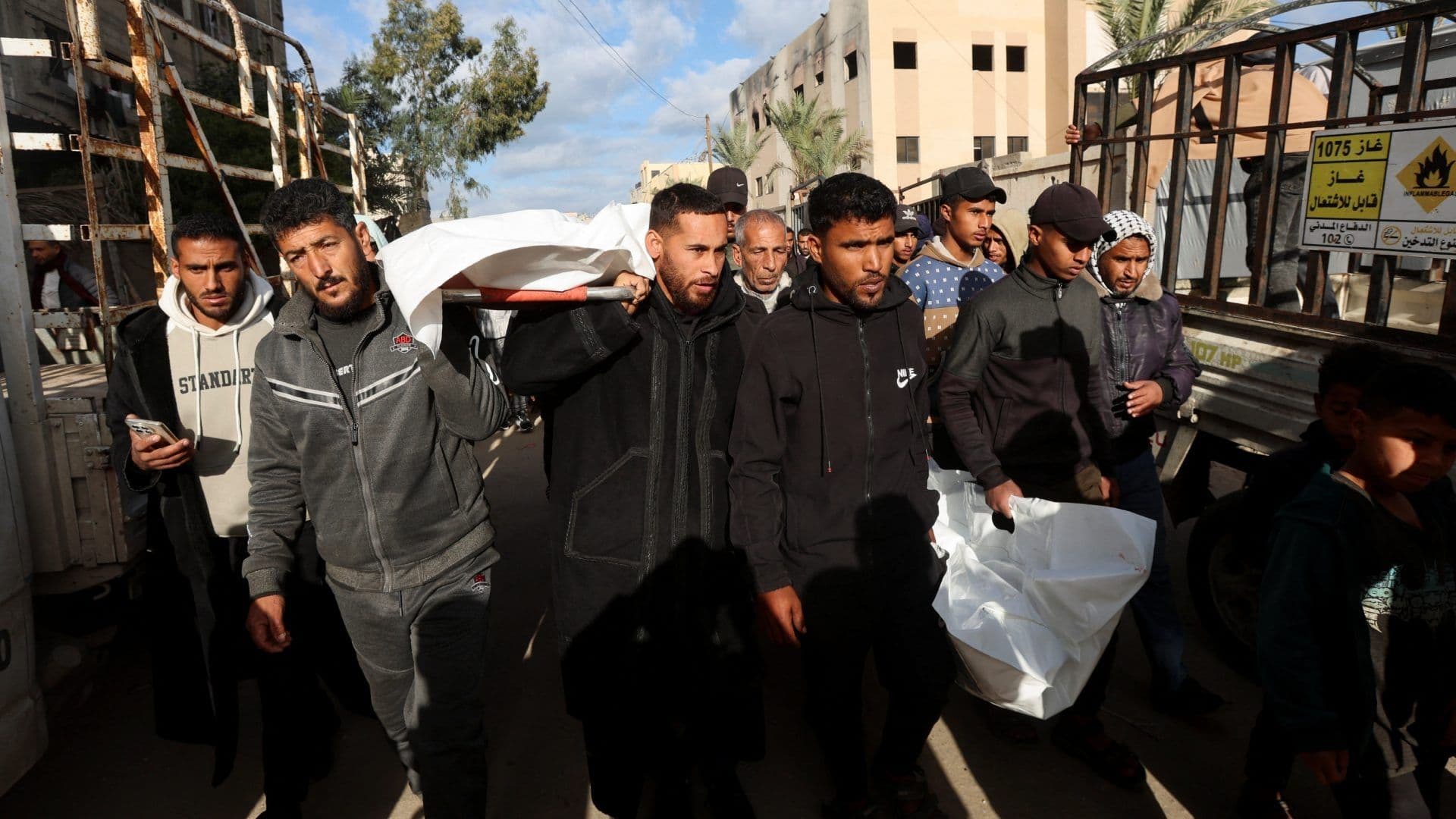 Bombardeos de Israel en Gaza Dejan al Menos 18 Muertos.