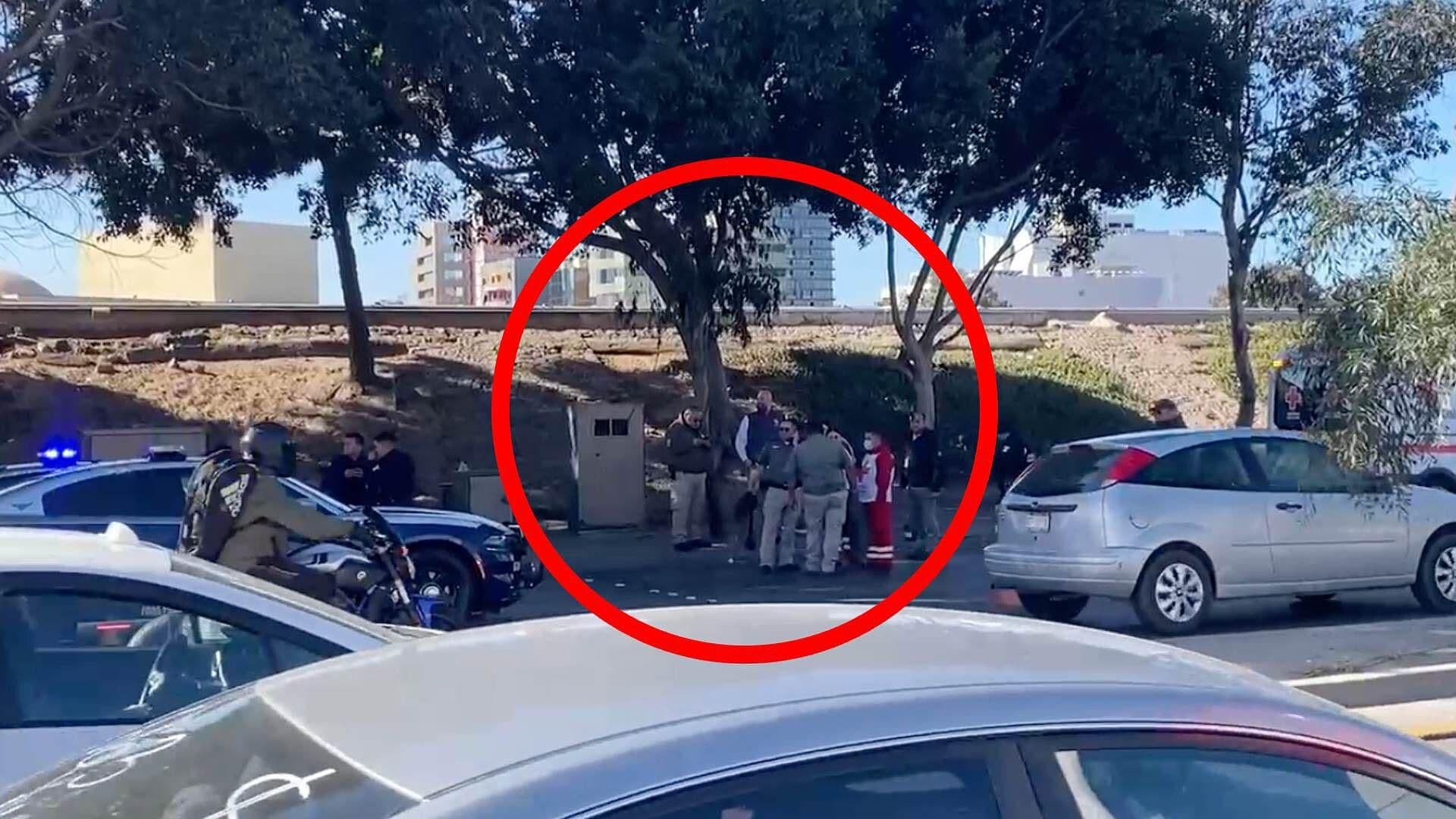 Atropellan a Elemento Vial en Carriles a la Garita en Tijuana; Conductora se Fuga