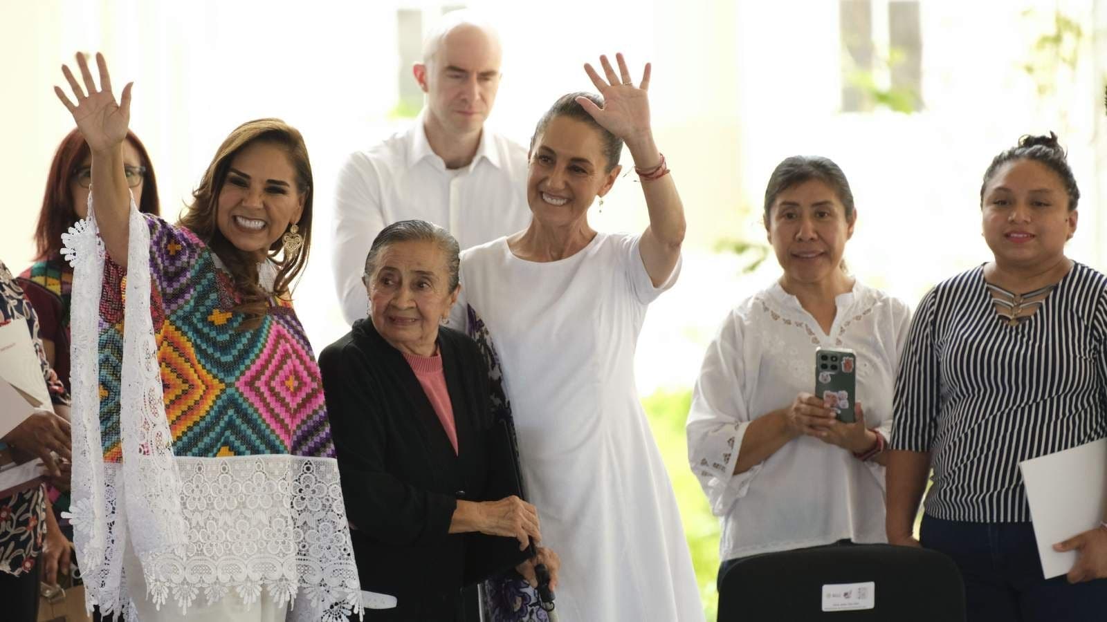 “Vamos a Seguir Subiendo el Salario Mínimo”, asegura Sheinbaum en Playa del Carmen, Quintana Roo