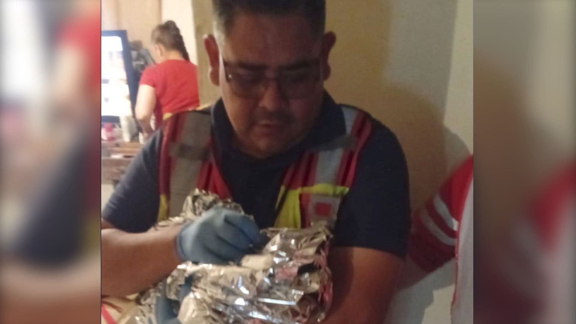 Bomberos Ayudan a Joven de 20 Años a Dar a Luz en Vivienda de Tecate