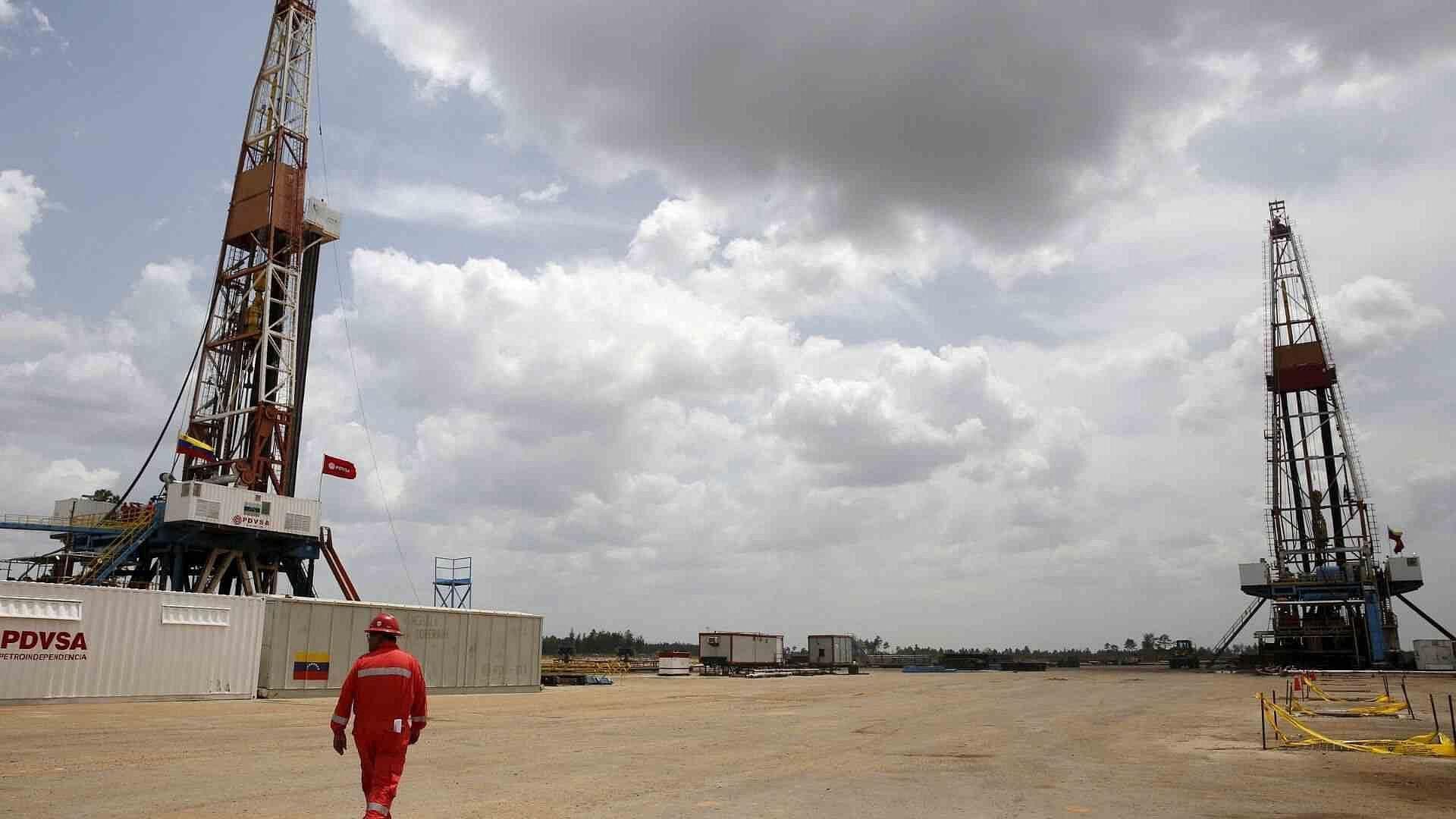 ¿Cómo Están la Economía y la Industria Petrolera de Venezuela, que Trump Busca Controlar?