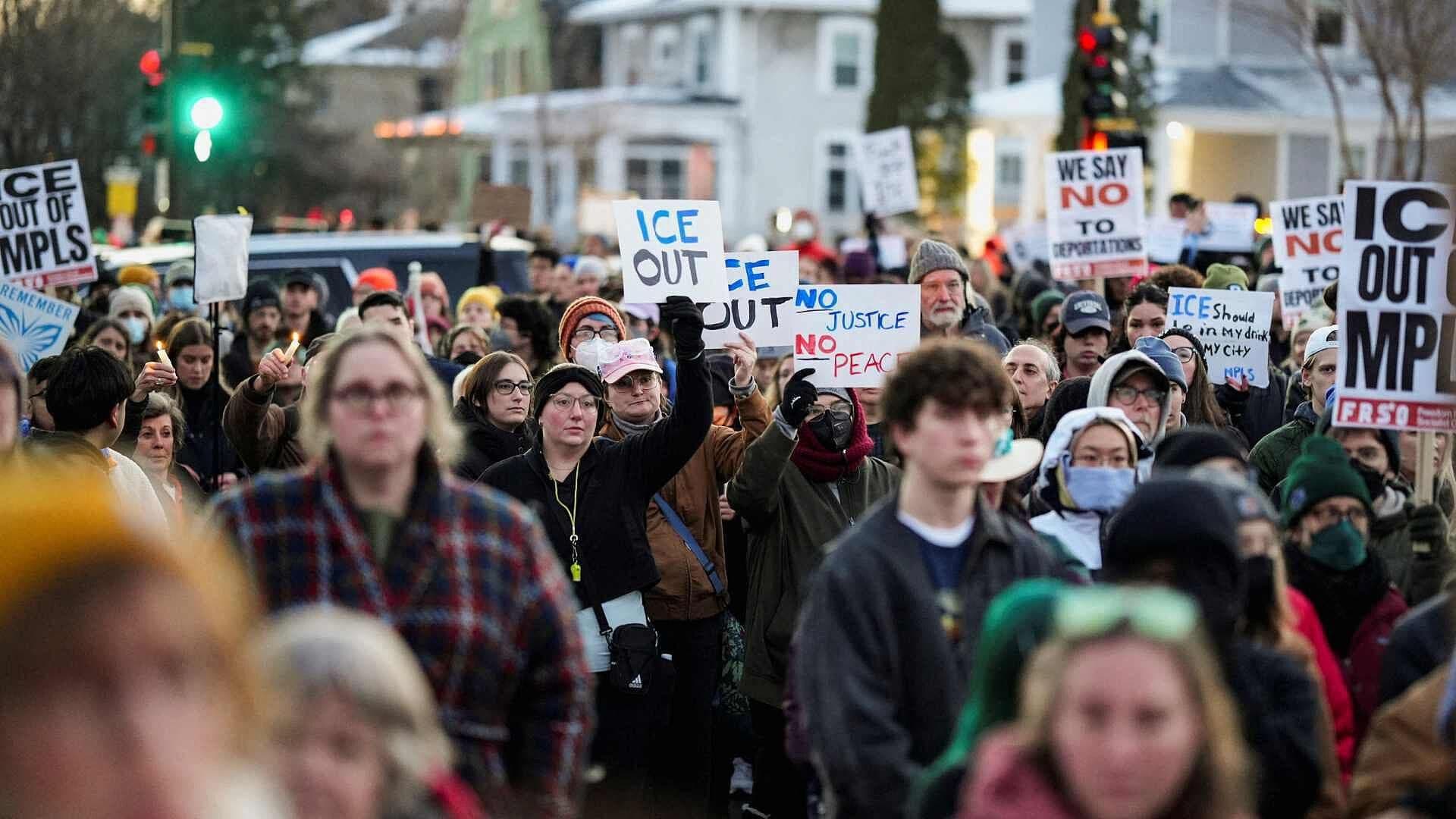 Manifestaciones en Minneapolis Exigen Retiro de ICE Tras Muerte de Renee Good