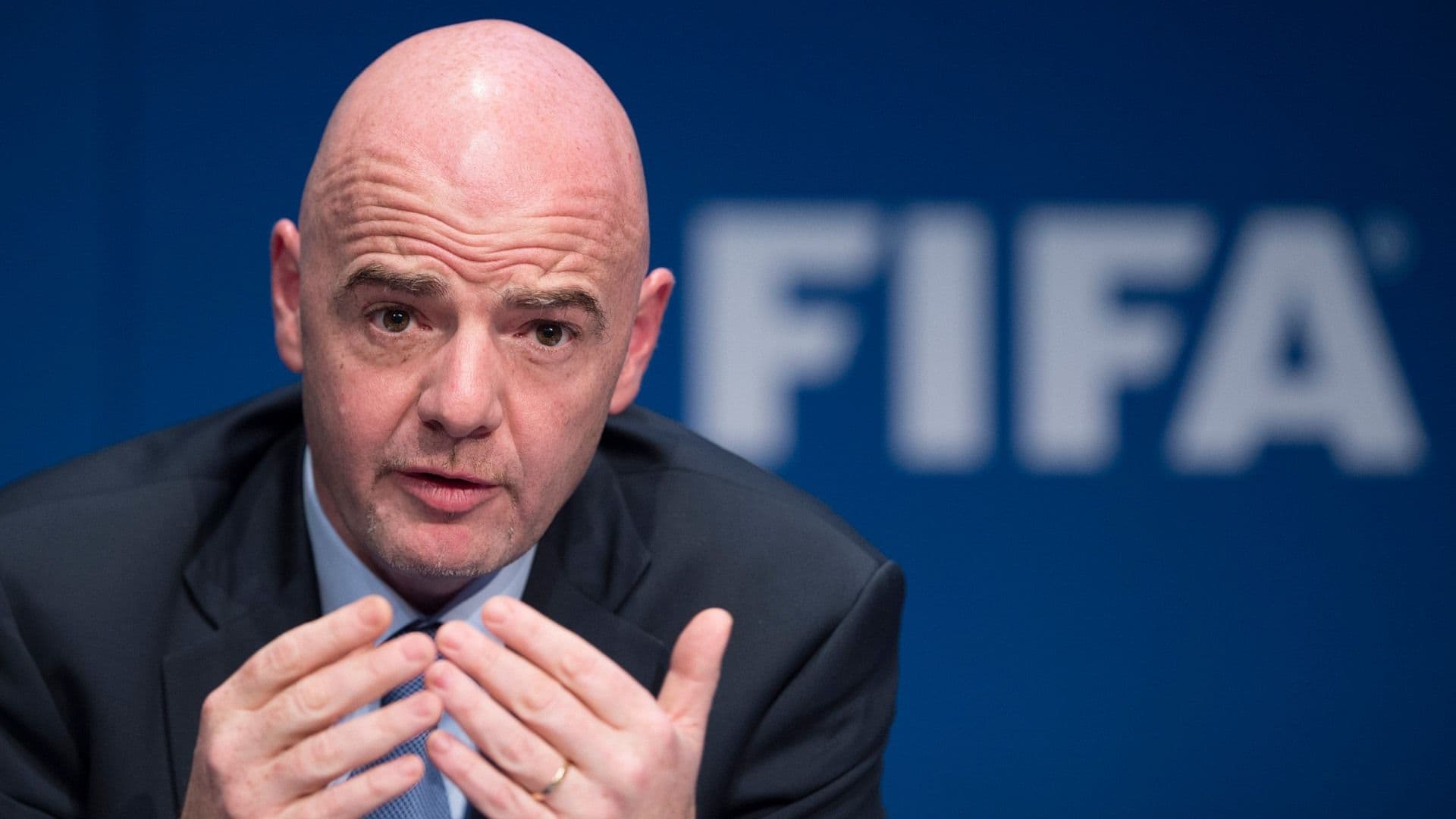 Futbolistas que se Cubran la Boca Deberían ser Expulsados, Propone Gianni Infantino