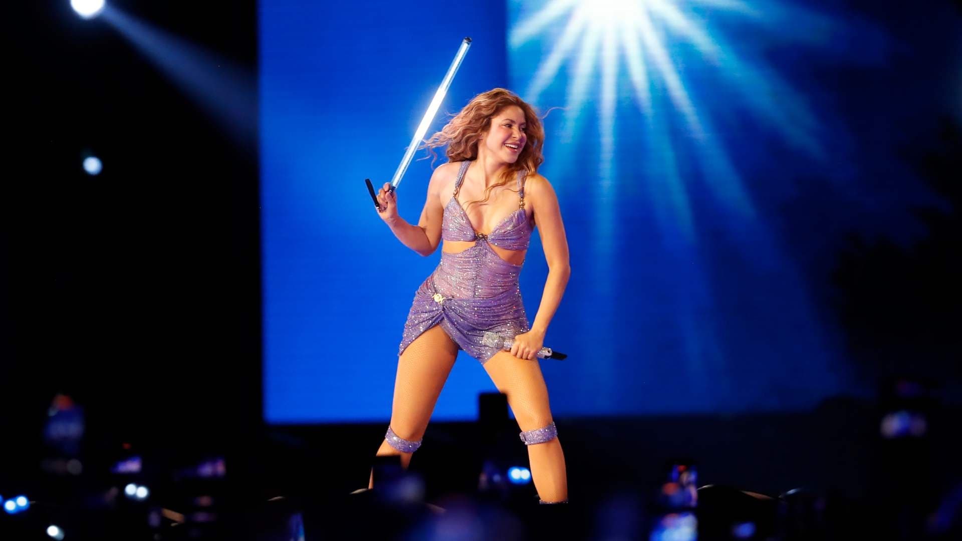 Shakira Sorprende al Anunciar su Concierto en las Pirámides de Egipto en Perfecto Árabe