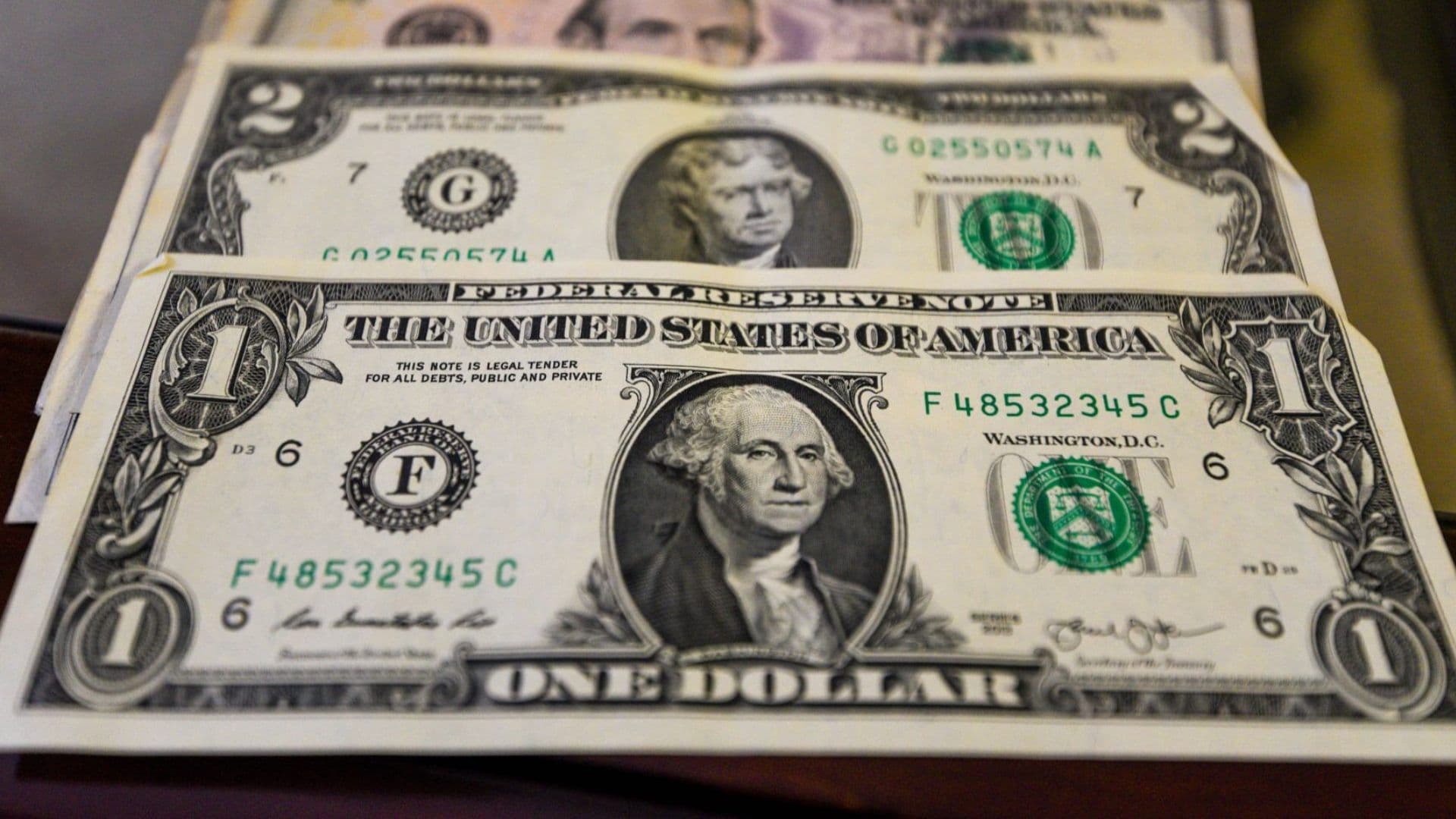 Precio del Dólar Hoy Martes 28 de Abril de 2026: ¿Cómo Está el Tipo de Cambio con el Peso?